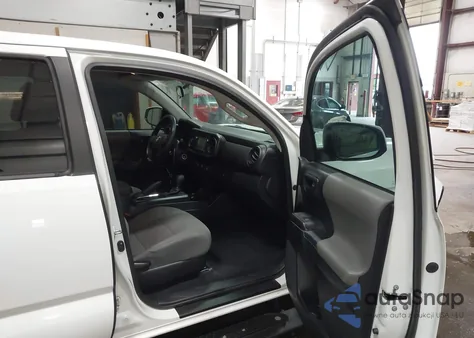 2016 Toyota Tacoma Sr z USA, uszkodzony, nr VIN 5TFAX5GN5GX065927